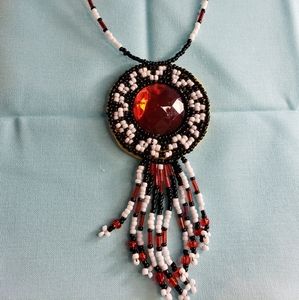 Hand bead Native American cabochon necklace